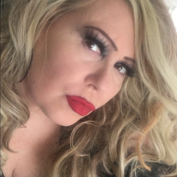 Meet your Posher, Jill - Picture 7 of 14